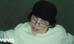 Billie Eilish - BIRDS OF A FEATHER