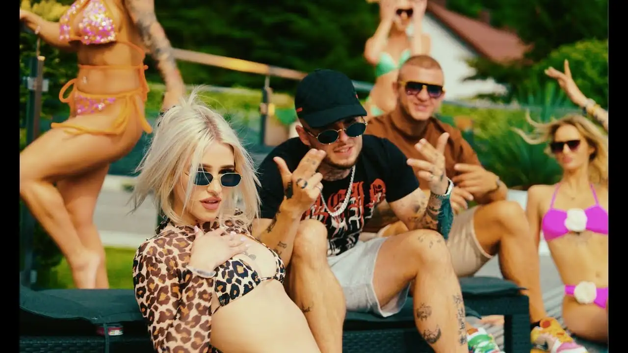 Piękni i Młodzi Dawid Narożny - Mini (Ej Lolita)