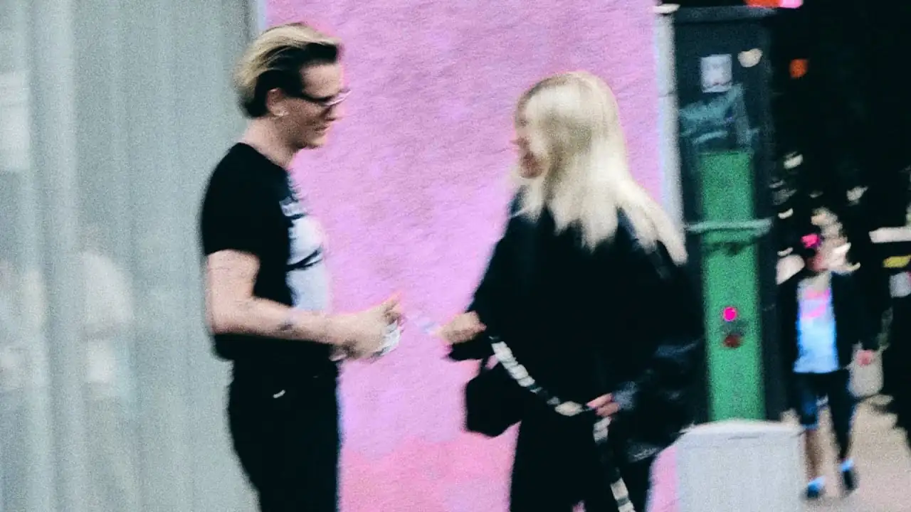 Kacperczyk, Daria Zawiałow - GDZIE TRAFIA MIŁOŚĆ, GDY UMIERA